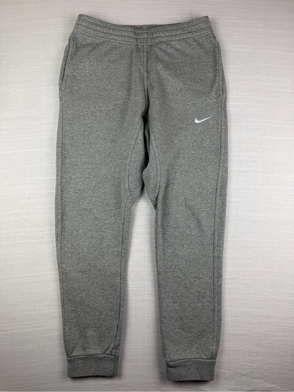 Nike Club Jogger Sweatpants Slim Tapered Sportswear Pant in Grey Men’s Size M